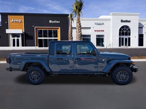 New 2026 Jeep Gladiator Sport image 9