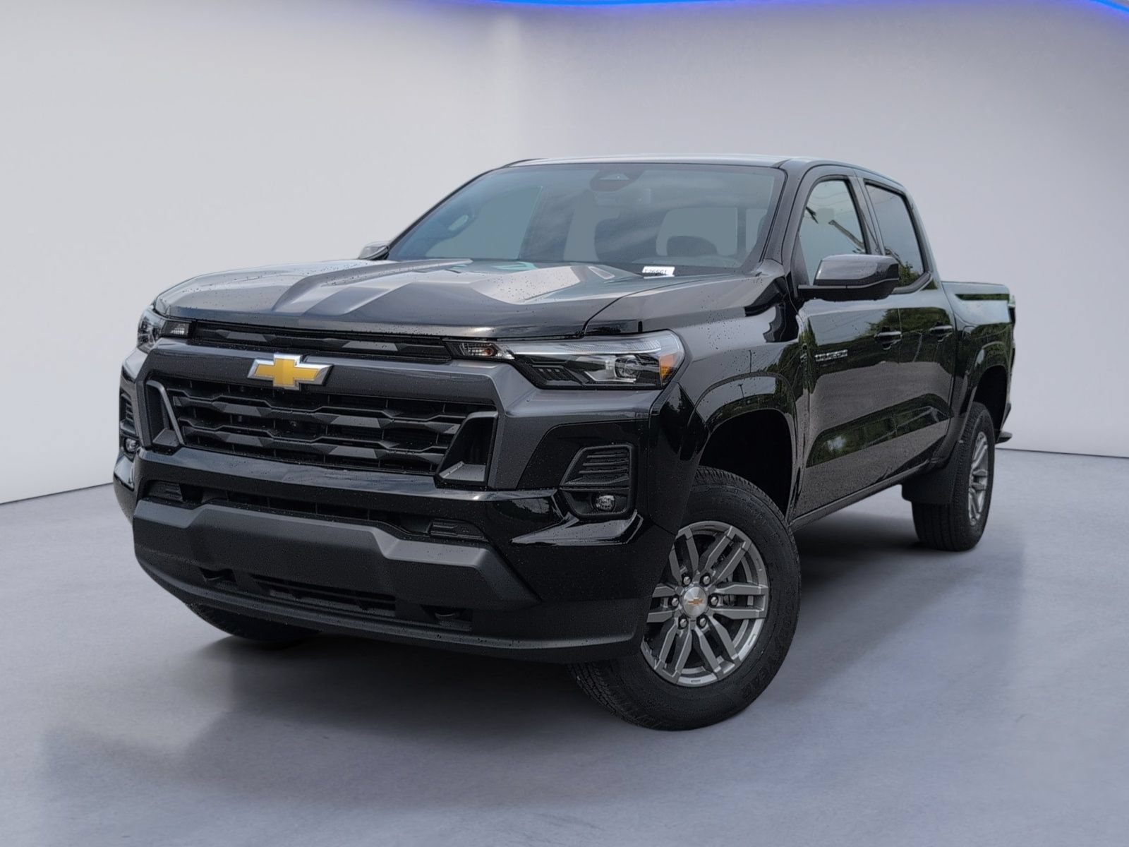 New 2026 Chevrolet Colorado LT w/ LT Convenience Package AWD/4WD image 2