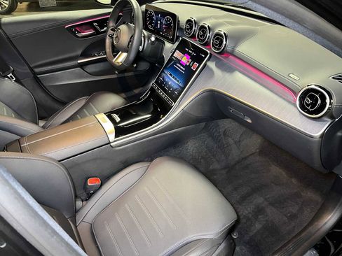 Used 2025 Mercedes-Benz C 300 4MATIC Sedan image 11