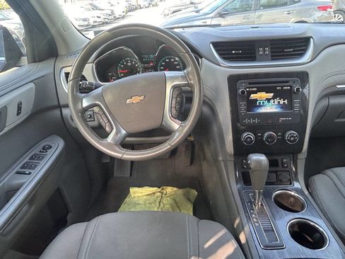 Used 2016 Chevrolet Traverse LT w/ Style and Technology Package AWD/4WD image 6