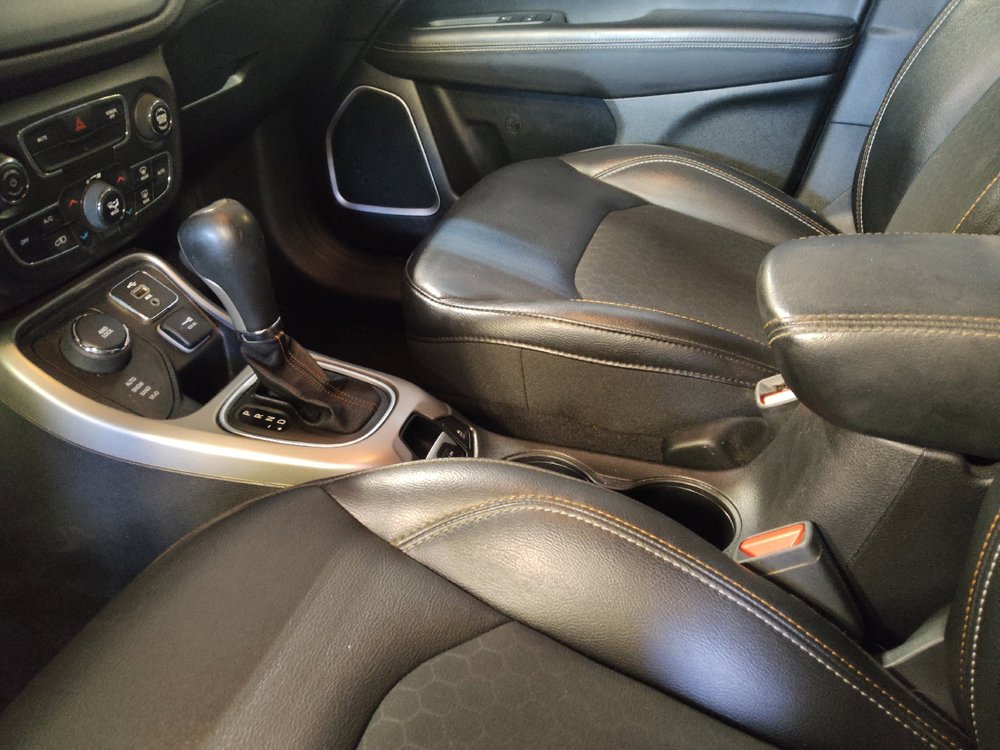 Used 2018 Jeep Compass Latitude w/ Popular Equipment Group AWD/4WD image 26