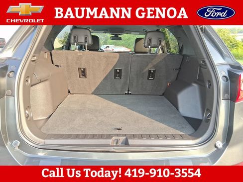Used 2019 Chevrolet Equinox Premier w/ LPO, Floor Liner Package FWD image 5