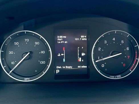 Used 2014 Land Rover LR2 HSE image 30