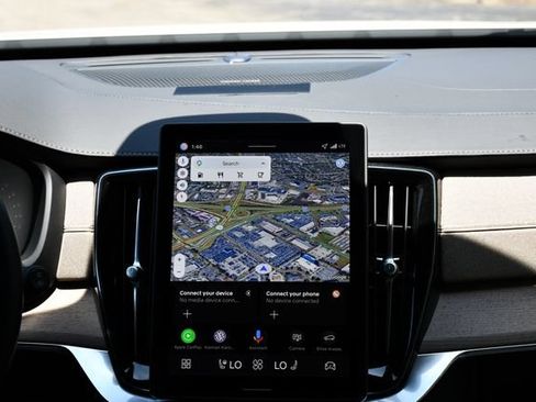 Certified 2026 Volvo XC90 B6 Plus AWD/4WD image 29