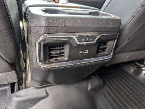 Used 2024 Chevrolet Silverado 2500 High Country w/ Technology Package AWD/4WD image 33