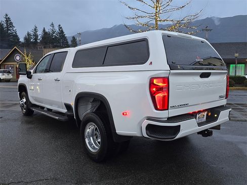 Used 2020 Chevrolet Silverado 3500 High Country w/ Technology Package image 7