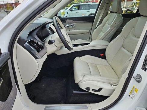 Used 2023 Volvo XC90 B6 Ultimate w/ Protection Package Premier AWD/4WD image 13