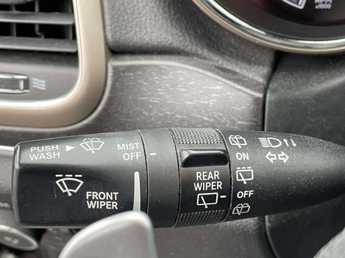 Used 2016 Jeep Grand Cherokee Limited w/ Luxury Group II image 17