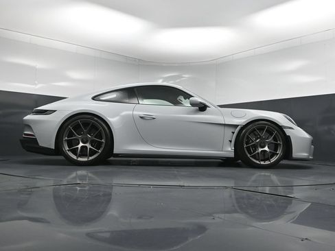 Certified 2024 Porsche 911 GT3 RS RWD image 29