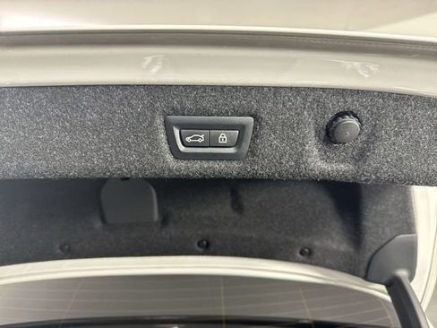 Used 2019 BMW 540i xDrive w/ Convenience Package image 34