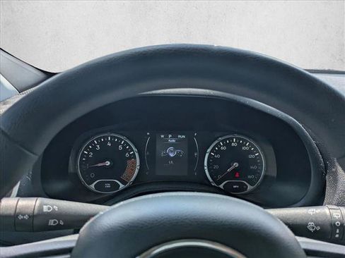 Used 2021 Jeep Renegade Sport FWD image 11
