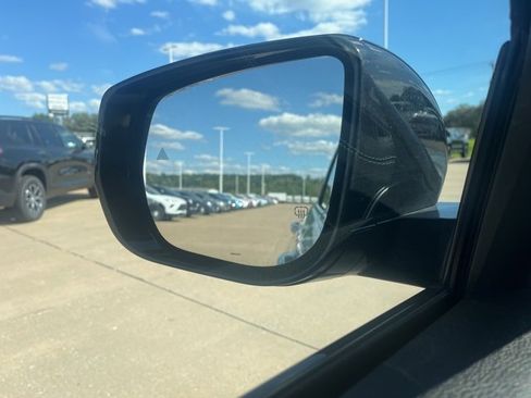 Used 2024 Jeep Grand Cherokee Limited w/ Black Appearance Package image 70