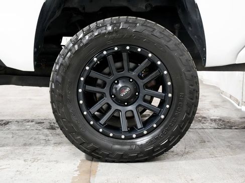 Used 2016 Toyota Tundra SR5 w/ TRD Off Road Package AWD/4WD image 41