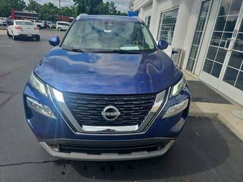 Used 2023 Nissan Rogue SV w/ SV Premium Package AWD/4WD image 5