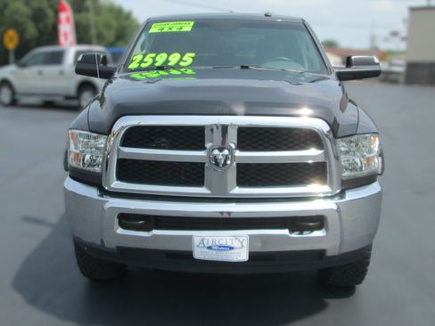 Used 2018 RAM 2500 Tradesman w/ Chrome Appearance Group AWD/4WD image 7
