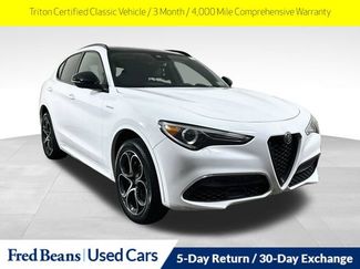 Used 2023 Alfa Romeo Stelvio Veloce AWD/4WD video 1