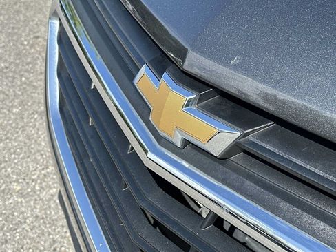 Used 2020 Chevrolet Equinox LS w/ LS Convenience Package FWD image 10