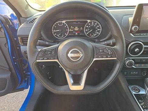 Used 2024 Nissan Sentra SV FWD image 7