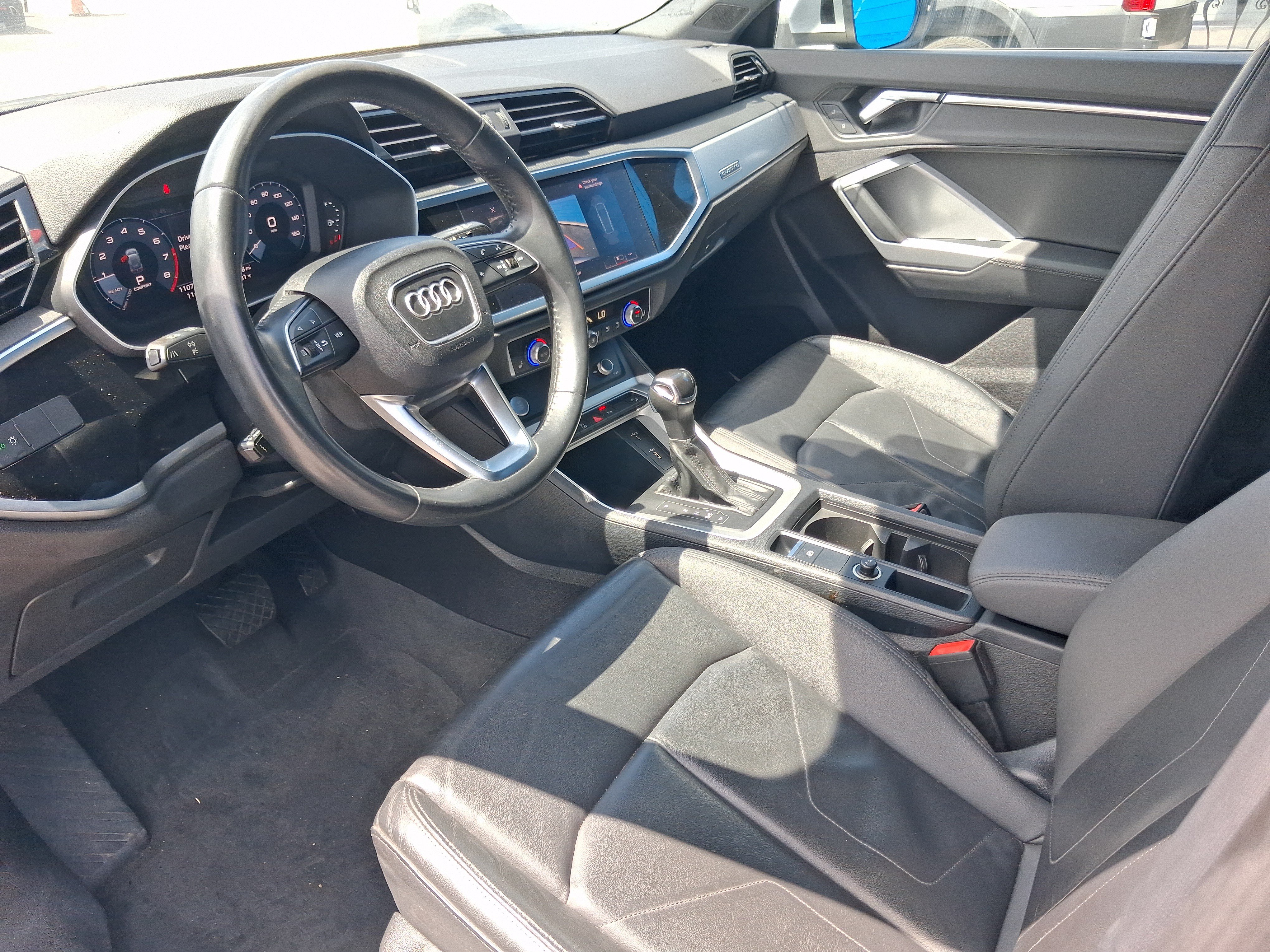 Used 2020 Audi Q3 2.0T Premium w/ Convenience Package AWD/4WD image 9