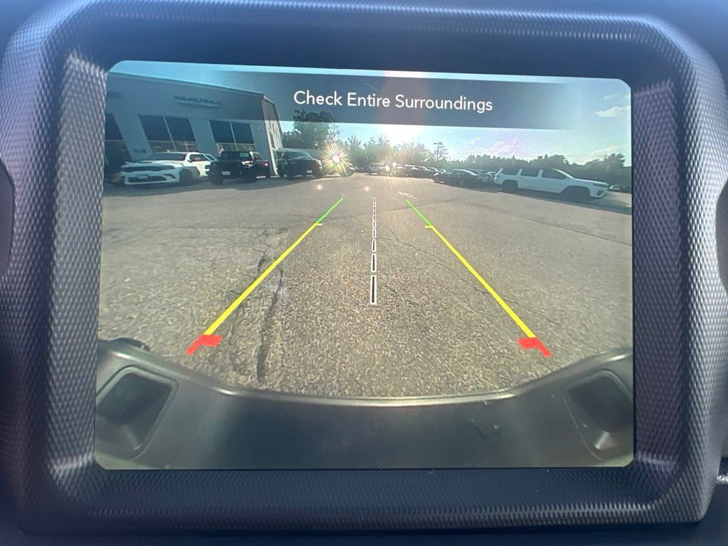 Used 2022 Jeep Gladiator Sport AWD/4WD image 26