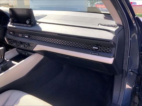 Used 2024 Honda Accord EX image 16