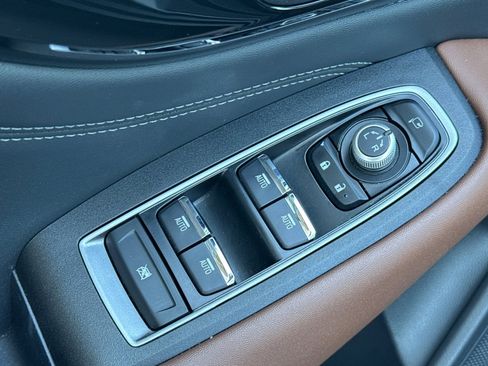 Used 2021 Subaru Outback Touring XT image 13