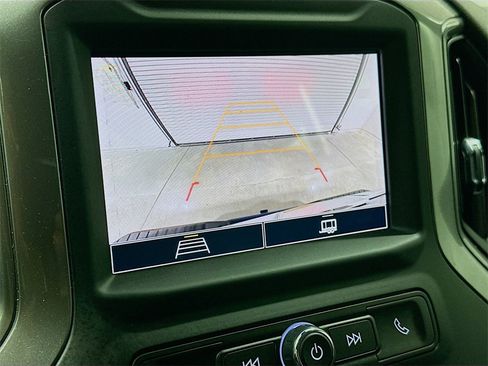 Used 2024 Chevrolet Silverado 1500 Custom image 13