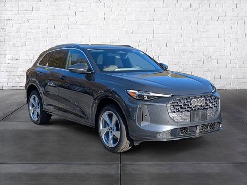 New 2025 Audi Q5 2.0T Premium Plus image 2