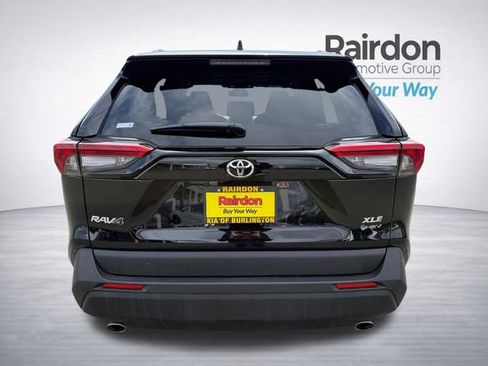 Used 2025 Toyota RAV4 XLE AWD/4WD image 6