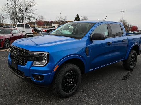 New 2025 Ford Ranger XLT w/ Black Appearance Package image 9