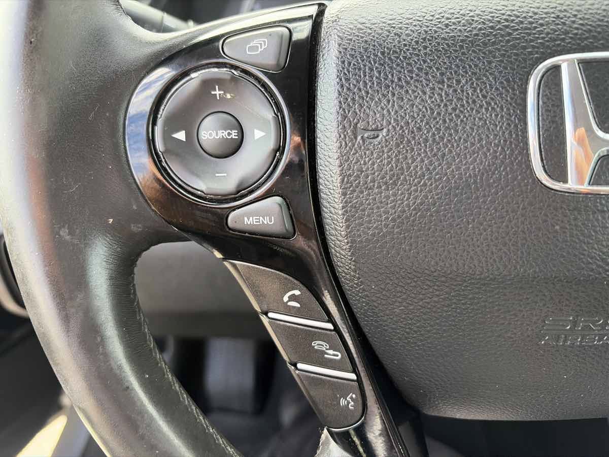 Used 2017 Honda Accord EX-L image 35