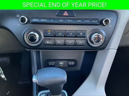 Used 2022 Kia Sportage LX image 15