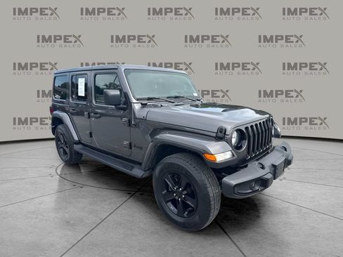 Used 2020 Jeep Wrangler Unlimited Sahara AWD/4WD image 4