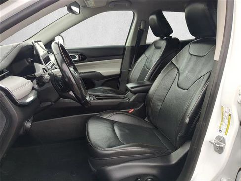 Used 2022 Jeep Compass Limited w/ Elite Group image 16