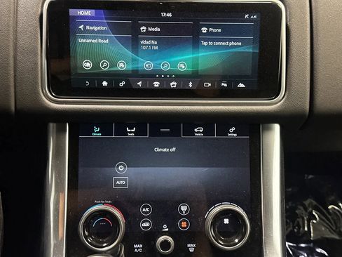 Used 2020 Land Rover Range Rover Sport HSE image 28