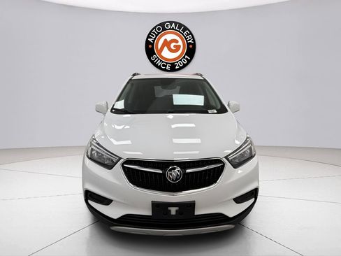 Used 2022 Buick Encore Preferred w/ Safety Package AWD/4WD image 2