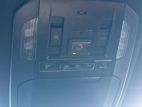 Used 2021 Toyota Highlander Platinum image 36