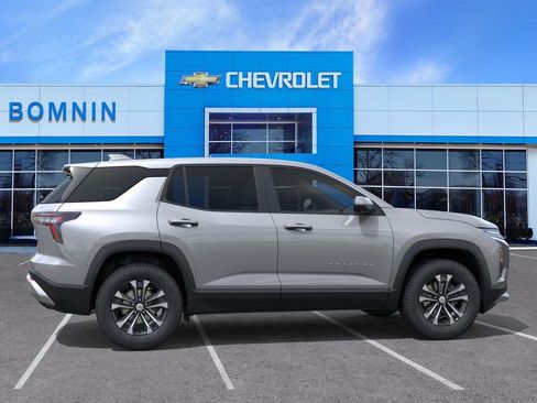 New 2026 Chevrolet Equinox LT w/ Safety and Technology Package image 6