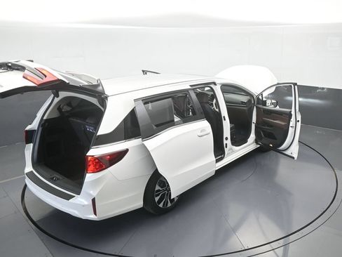 Used 2025 Honda Odyssey Elite image 76