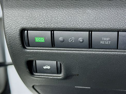 Used 2024 Nissan Sentra SR image 16