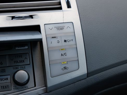 Used 2008 Toyota Avalon Limited image 32