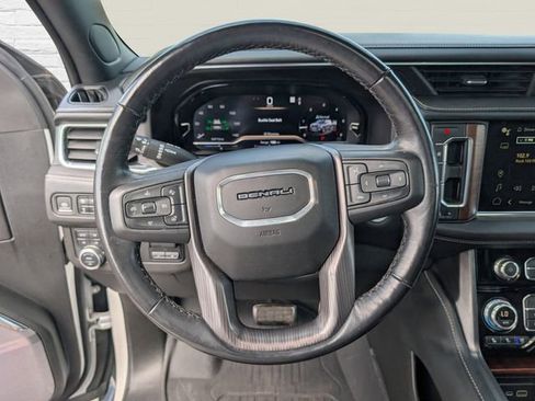Used 2023 GMC Yukon XL Denali Ultimate image 14