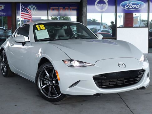 Used 2018 MAZDA MX-5 Miata RF Grand Touring RWD image 2