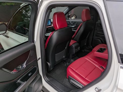 Used 2023 Lincoln Corsair Reserve w/ Equipment Group 201A image 21