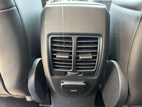 Used 2015 Ford Escape SE w/ Equipment Group 201A AWD/4WD image 20