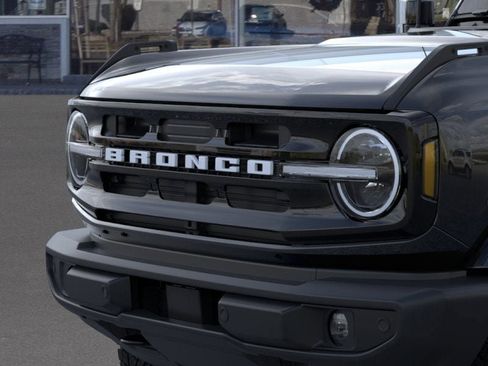 New 2026 Ford Bronco Outer Banks image 19