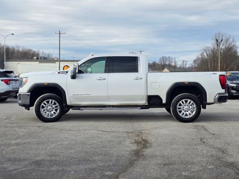 Used 2021 GMC Sierra 2500 SLT w/ SLT Premium Package image 4