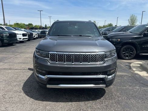 Used 2024 Jeep Grand Wagoneer L Series III AWD/4WD image 6