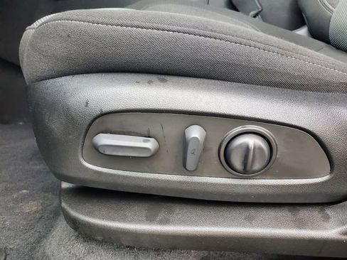 Certified 2023 Chevrolet Traverse LT image 20