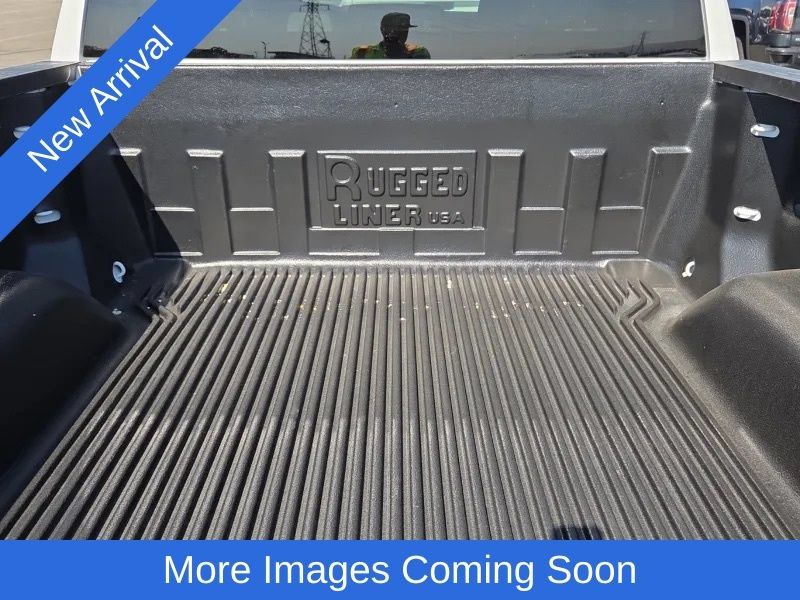 Used 2025 GMC Sierra 1500 SLT RWD image 8